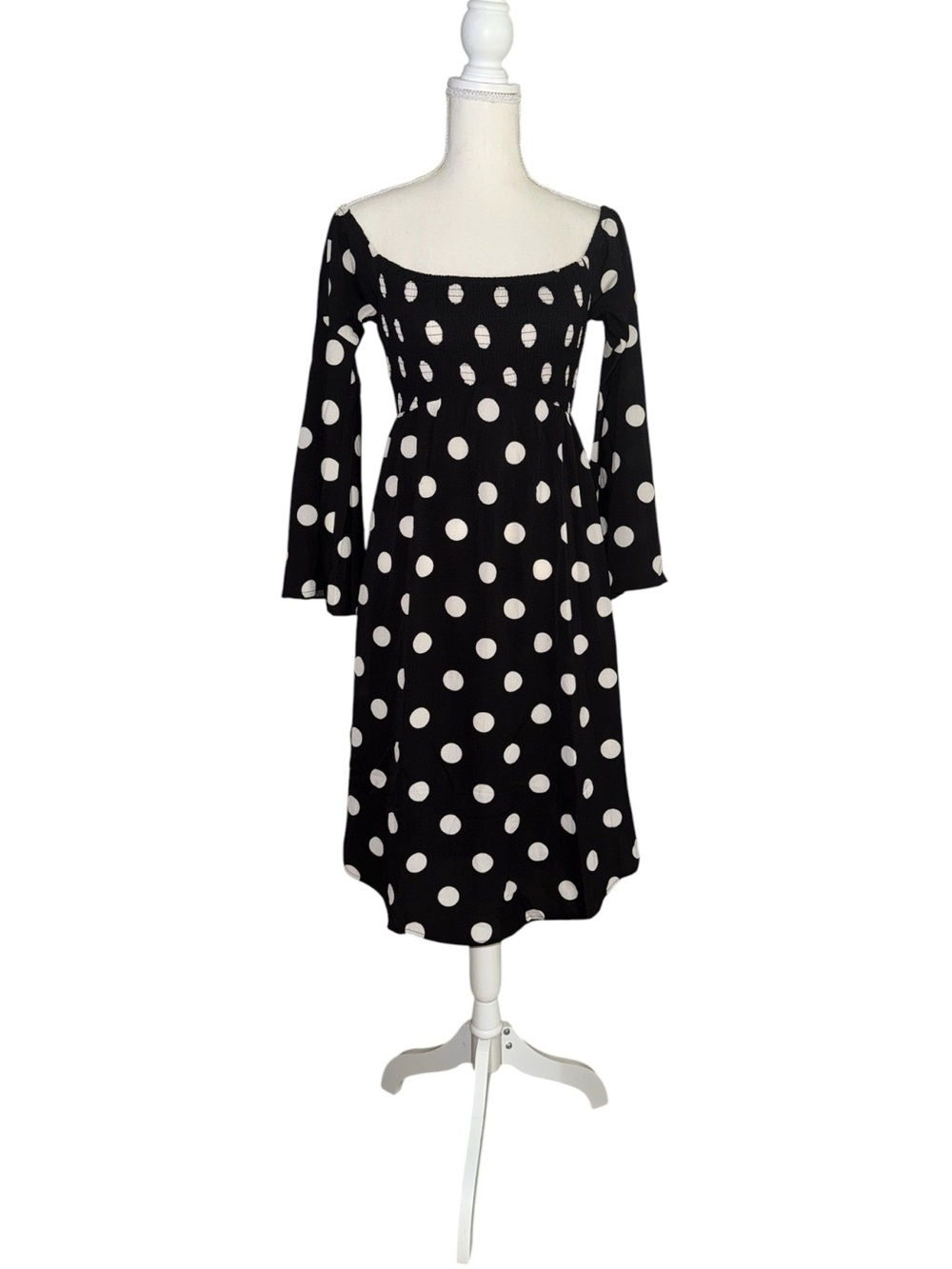 Zaful Nwt, Polka Dot Off-Shoulder Midi Dress, smocked bust, bell sleeves, size 4